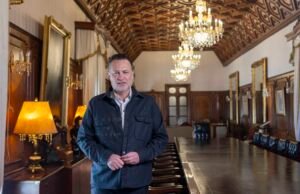 Llama Kuri a la calma a los queretanos