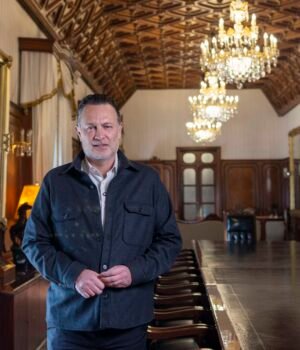 Llama Kuri a la calma a los queretanos