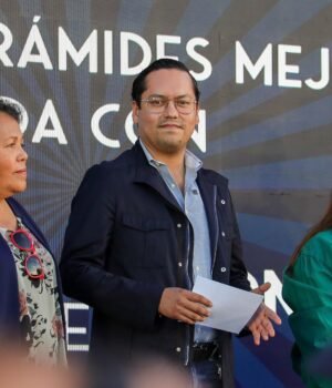 Invita a inscribirse al programa Pirámides 2026