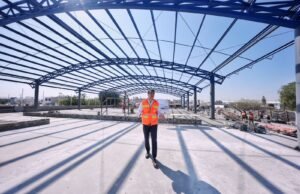 Supervisan obra de Polideportivo en Santa María Magdalena y anuncia inversión en vialidades