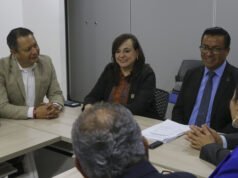 Acuerdan UAQ y SUPAUAQ alza salarial del 4.2%, la más alta del país