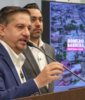 Afirma Luis Humberto Fernández “que no sabía” que el agua de su casa es fraudulenta