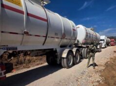 FGR asegura más de 100 mil litros de combustible, predios, tractocamiones y contenedores en Colón