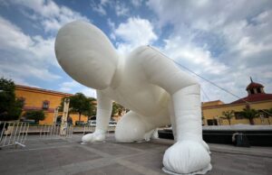 Presentan exposición “Humanoides” en diversos puntos de la capital