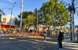 Asegura Felifer que hay mínima afectación a comercios por obras del tren México–Querétaro