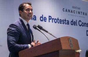 Aquí en Querétaro ponemos orden y damos certeza jurídica a las inversiones: Felifer Macías