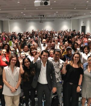 Fortalece Felifer Macías el emprendimiento con la cuarta generación de BLOQUERS