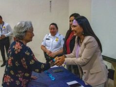 SSPMQ entrega 23 brazaletes a personas adultas mayores en Plan Vida