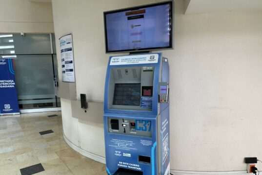Aumenta Felifer Macías la atención ciudadana a través de los cajeros inteligentes