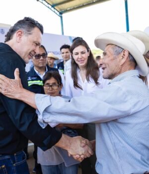 Gobierno de Querétaro entrega caminos y mejora conectividad en la Sierra Gorda y el Semidesierto