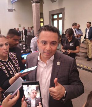 Pide gobierno del estado a CFE atender apagones