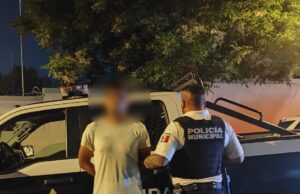 Detenido masculino por portación de armas prohibidas