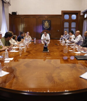 Se reune Kuri con colectivos de movilidad