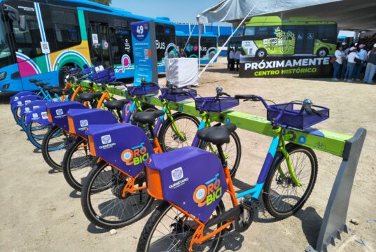 Presenta Felifer transporte eléctrico gratuito en Centro y el regreso de Qrobici
