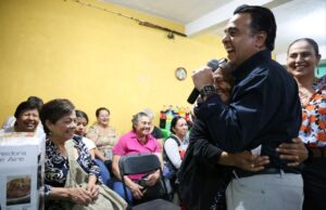 Convive Luis Nava con mamás de Reforma Agraria