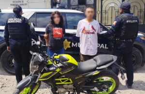 Pareja detenida en la colonia Desarrollo San Pablo, por hurtar motocicleta