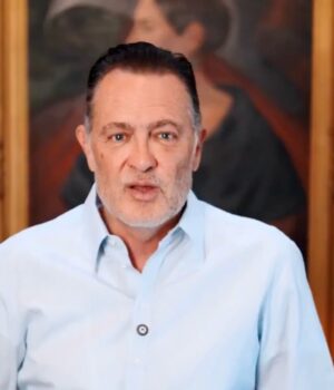 Intervienen en cirugía a Mauricio Kuri