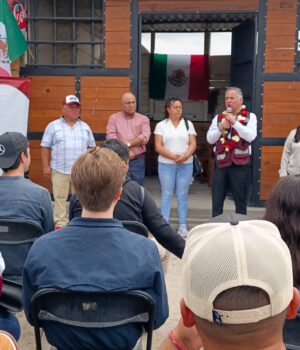 Abre Santiago Nieto casa de enlace en la comunidad de Buenavista para atender peticiones de la comunidad