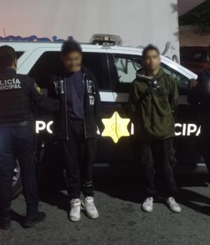 “Charly” y “Flaco” detenidos por robo en Villas del Santiago