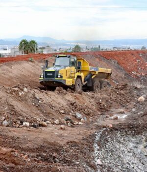 Material de obras en la autopista 57 provocó afectaciones en Cuesta China: CEI