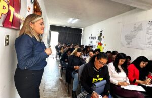 Difunde IEEQ derechos político-electorales a mujeres en partidos políticos