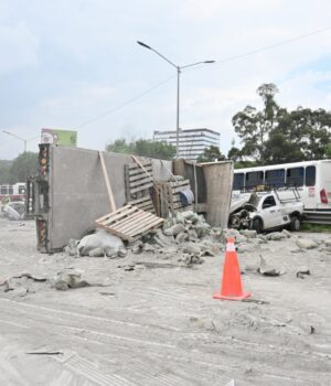 Otra carambola de 14 vehículos en la 57 a la altura de Quintas del Marqués deja varios lesionados