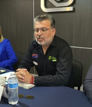 Pide CANACO ser tomada en cuenta en mesas de trabajo para obras de Bernardo Quintana