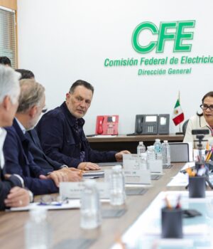 Gestiona Gobernador con la CFE acciones para estabilizar el suministro eléctrico en Querétaro