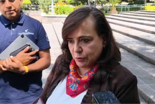 Analiza UAQ continuar clases en línea por obras en Bernardo Quintana
