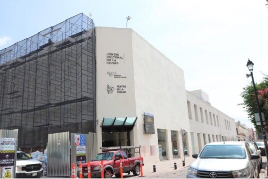 Suspenderán obras en cineteca Rosalío Solano y Teatro de la Ciudad cuando se realicen eventos