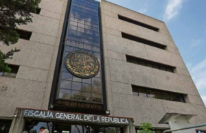 Vinculan a proceso a tres personas tras cateo con arsenal asegurado en Santa María Magdalena